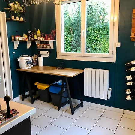 Comme A La Maison